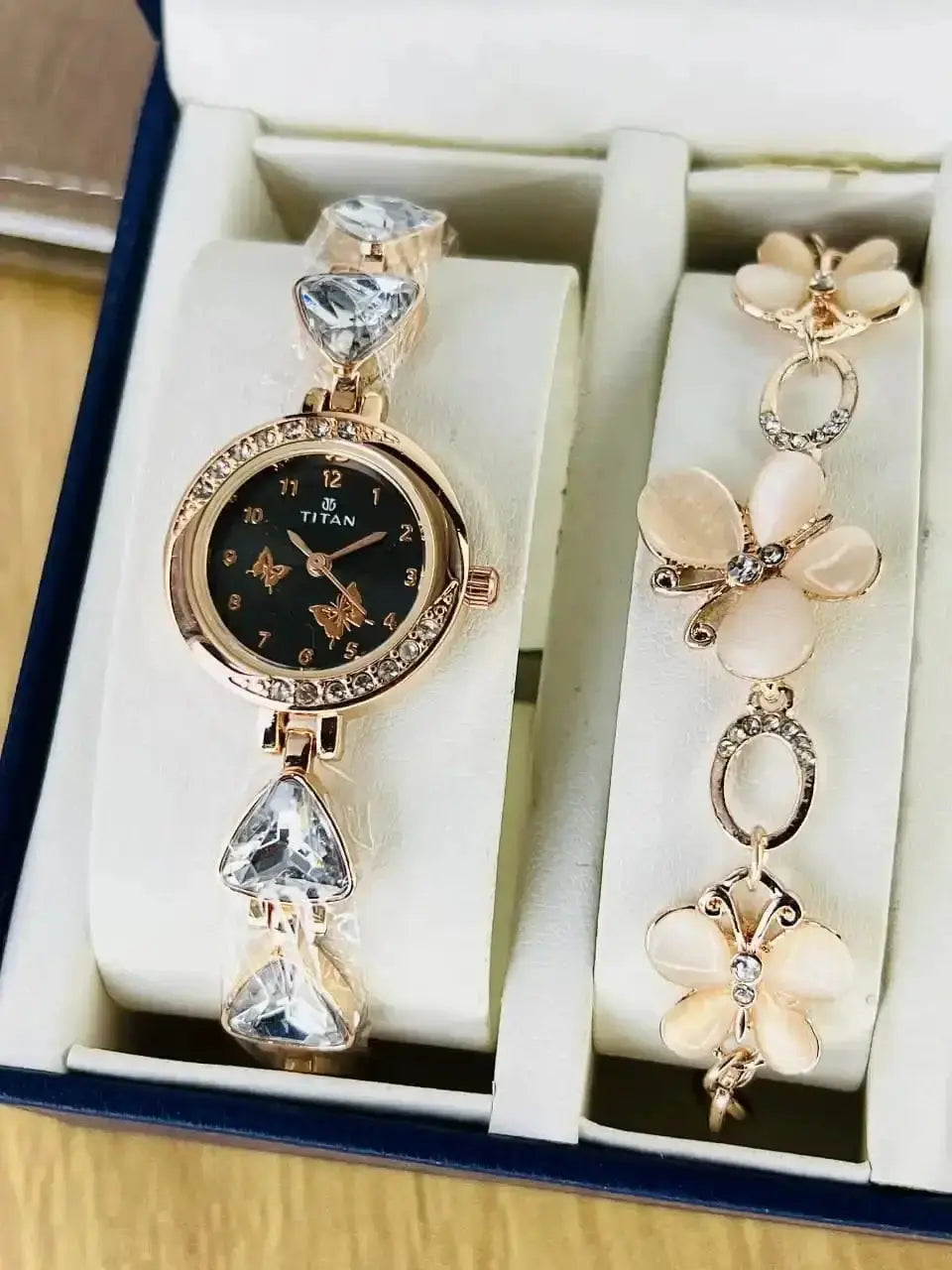 Titan Ladies Watch & Bracelet Gift Set – New Arrival Rs 1399 Accessories ZauqRoz