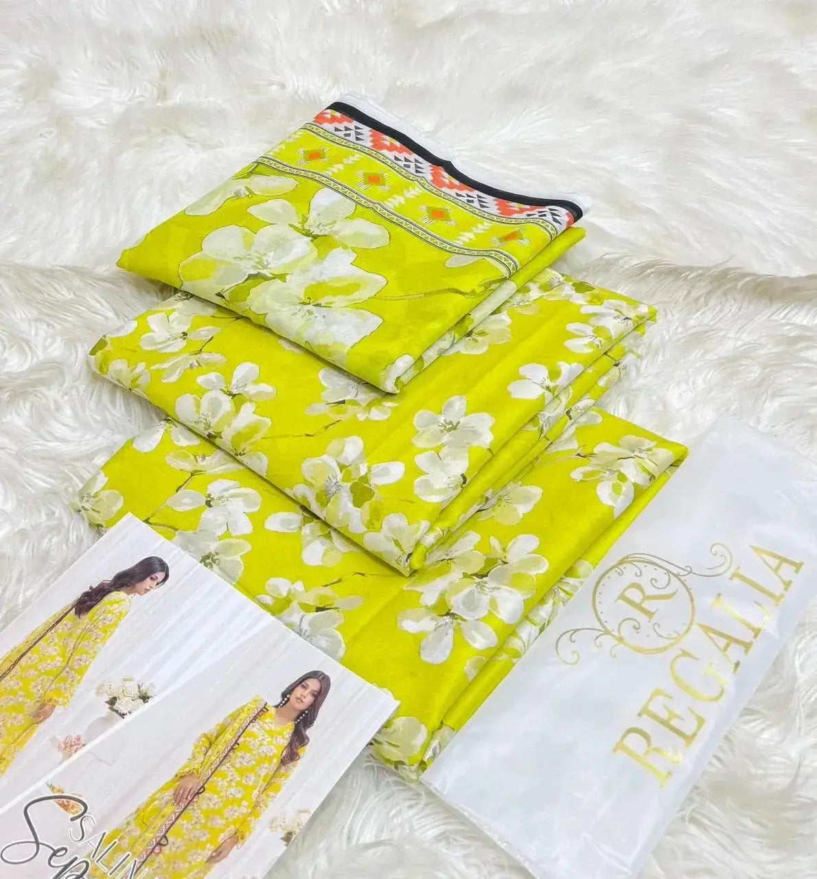 Lawn Jacquard 2 Piece 2025 – Elegant Bindi Shirt & Dyed Trouser Clothing ZauqRoz 