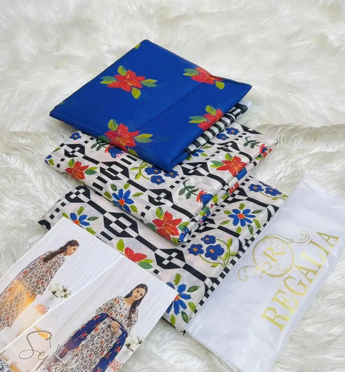 Lawn Jacquard 2 Piece 2025 – Elegant Bindi Shirt & Dyed Trouser Clothing ZauqRoz 