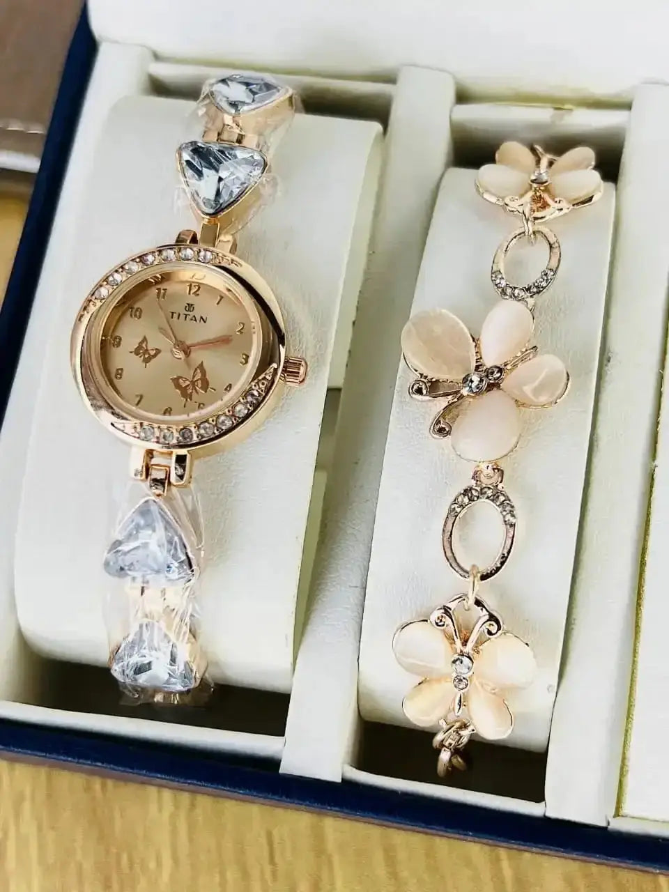 Titan Ladies Watch & Bracelet Gift Set – New Arrival Rs 1399 Accessories ZauqRoz 